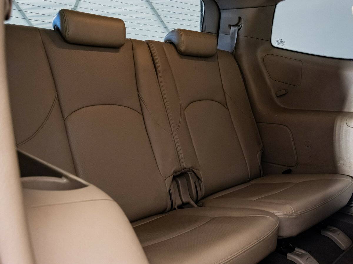 Купить Kia Mohave с пробегом. Фото: #18