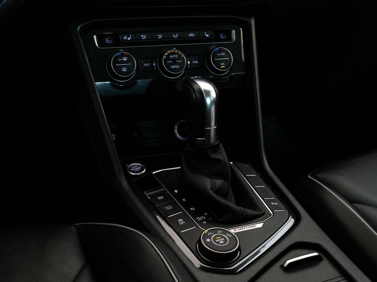 Купить Volkswagen Tiguan с пробегом. Фото: #12
