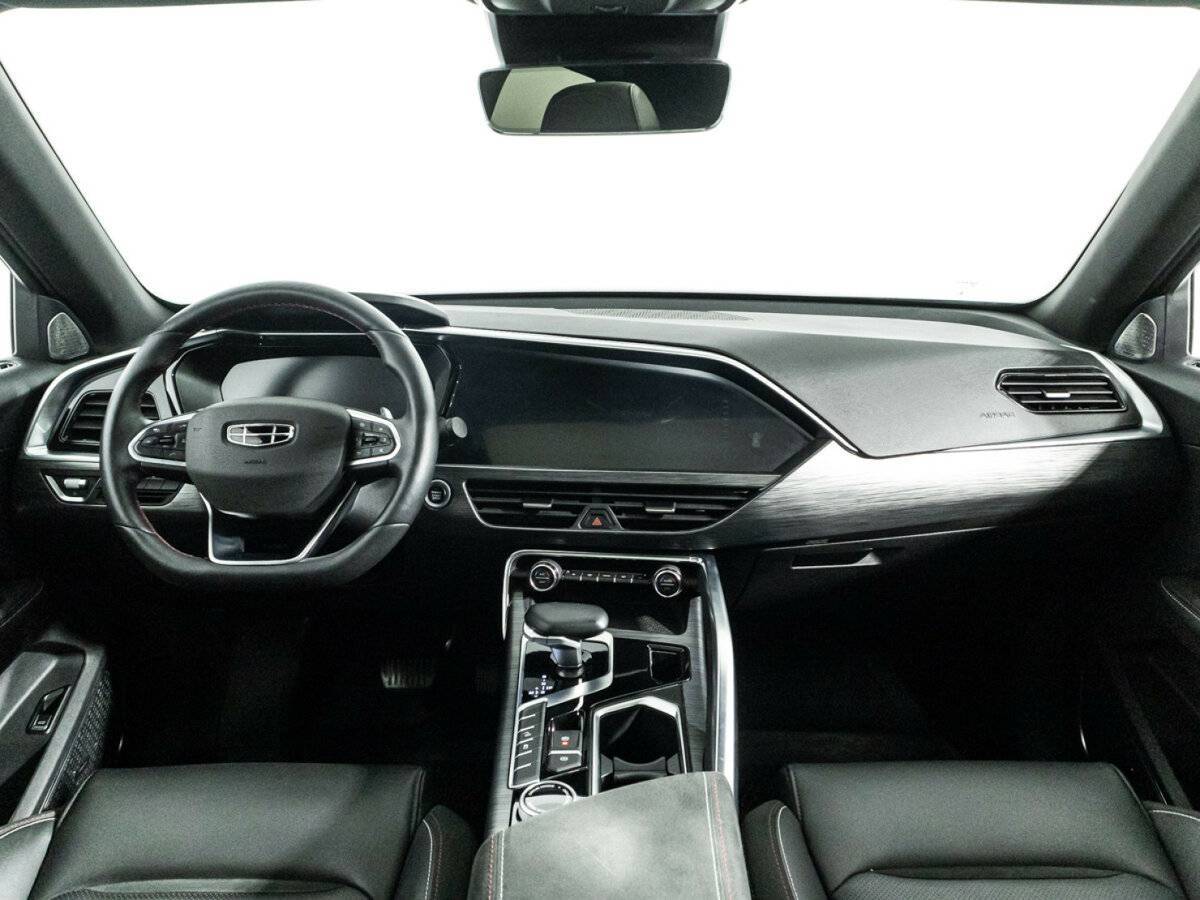 Купить Geely Tugella с пробегом. Фото: #12