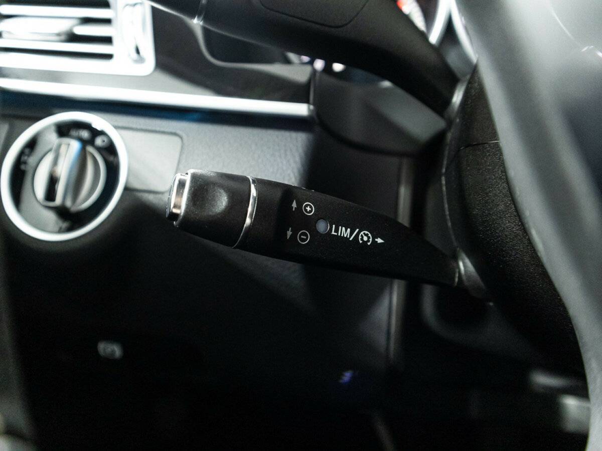 Купить Mercedes-Benz E-Класс с пробегом. Фото: #19