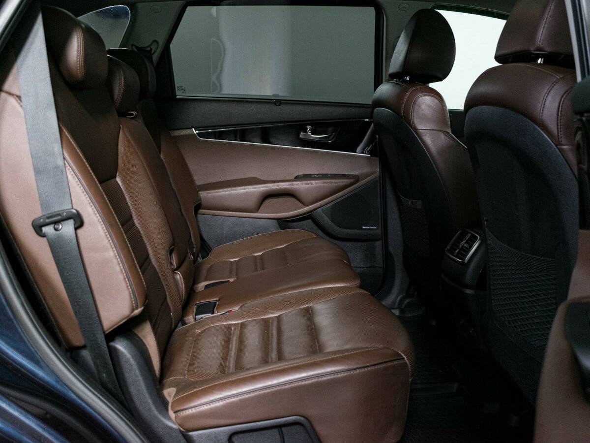 Купить Kia Sorento с пробегом. Фото: #9