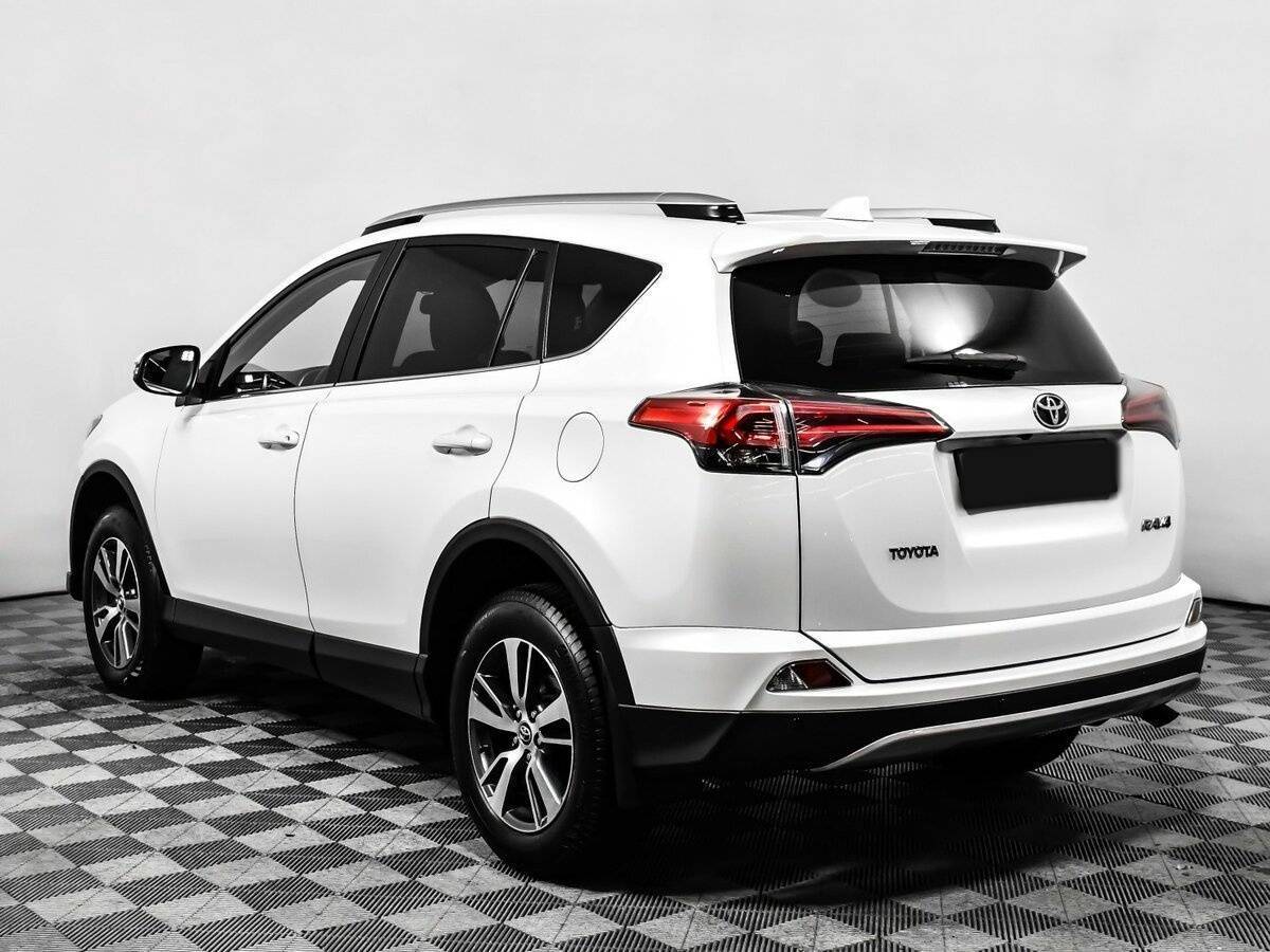 Купить Toyota RAV4 с пробегом. Фото: #6