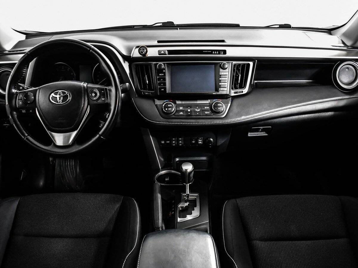 Купить Toyota RAV4 с пробегом. Фото: #10
