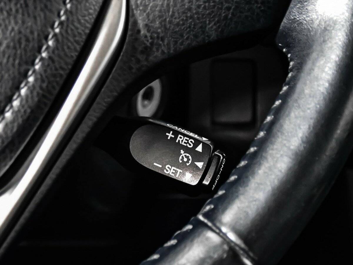 Купить Toyota RAV4 с пробегом. Фото: #15