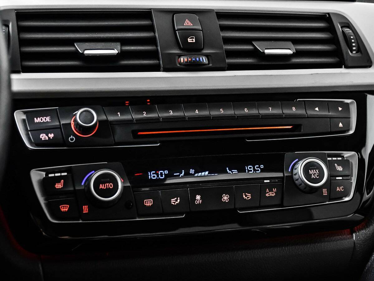 Купить BMW 3 серии с пробегом. Фото: #16