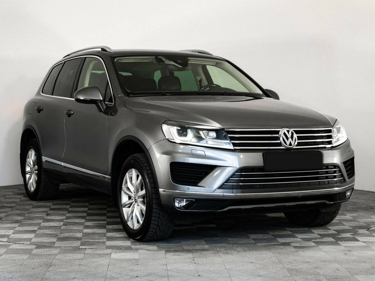 Купить Volkswagen Touareg с пробегом. Фото: #2