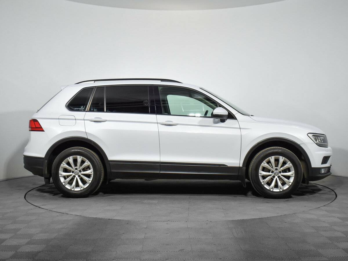 Купить Volkswagen Tiguan с пробегом. Фото: #3