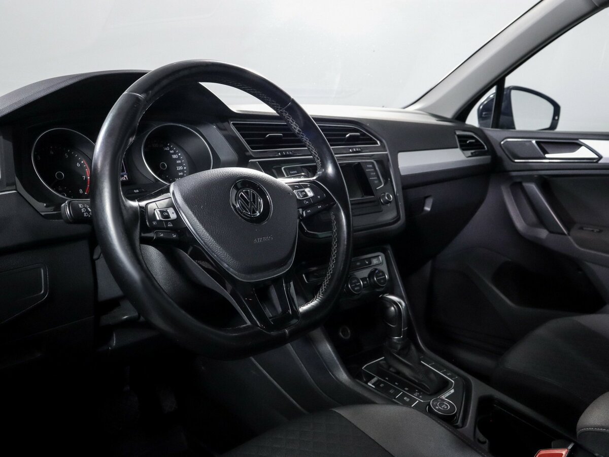 Купить Volkswagen Tiguan с пробегом. Фото: #10