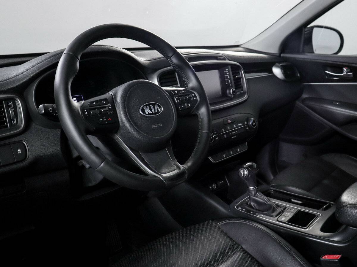 Купить Kia Sorento с пробегом. Фото: #12
