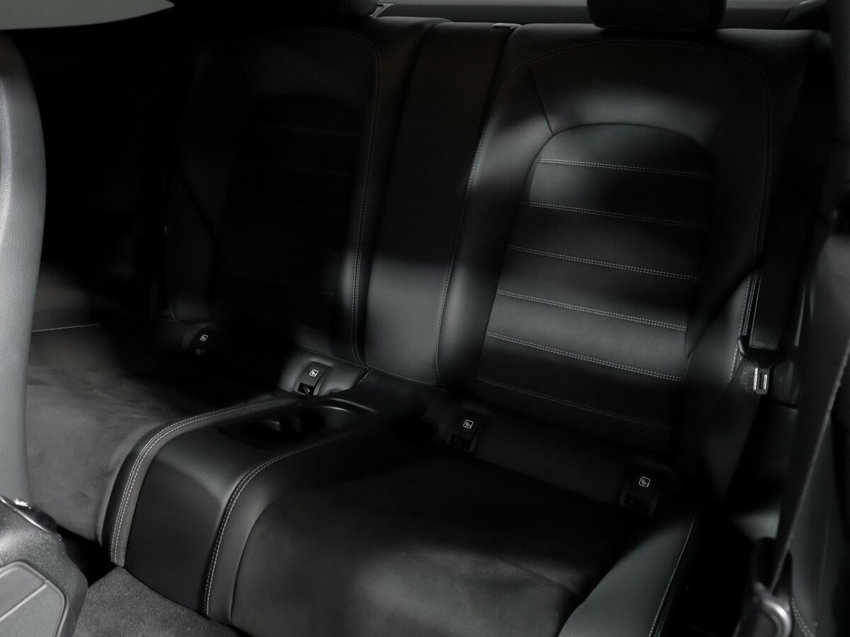 Купить Mercedes-Benz C-Класс с пробегом. Фото: #9