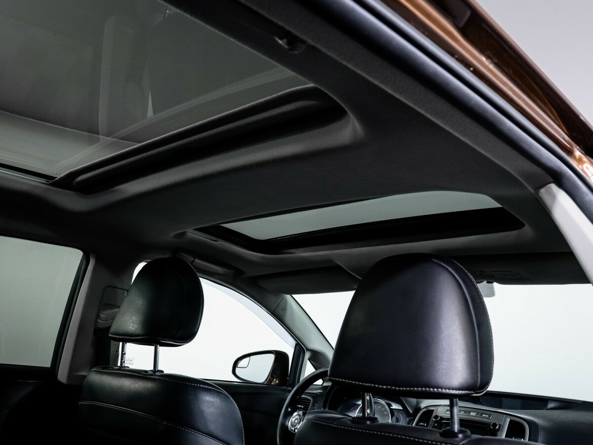 Купить Toyota Venza с пробегом. Фото: #16