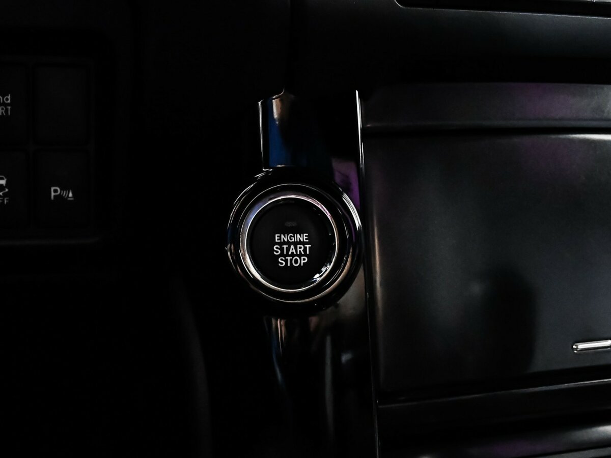 Купить Toyota Land Cruiser Prado с пробегом. Фото: #13