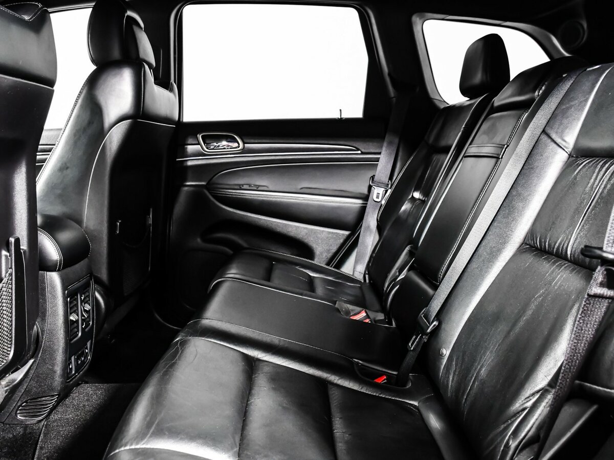 Купить Jeep Grand Cherokee с пробегом. Фото: #9