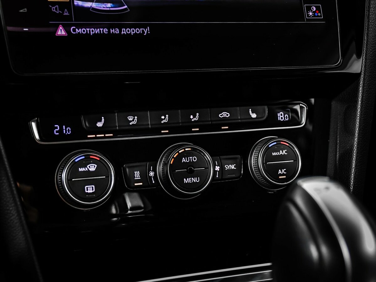 Купить Volkswagen Passat с пробегом. Фото: #12