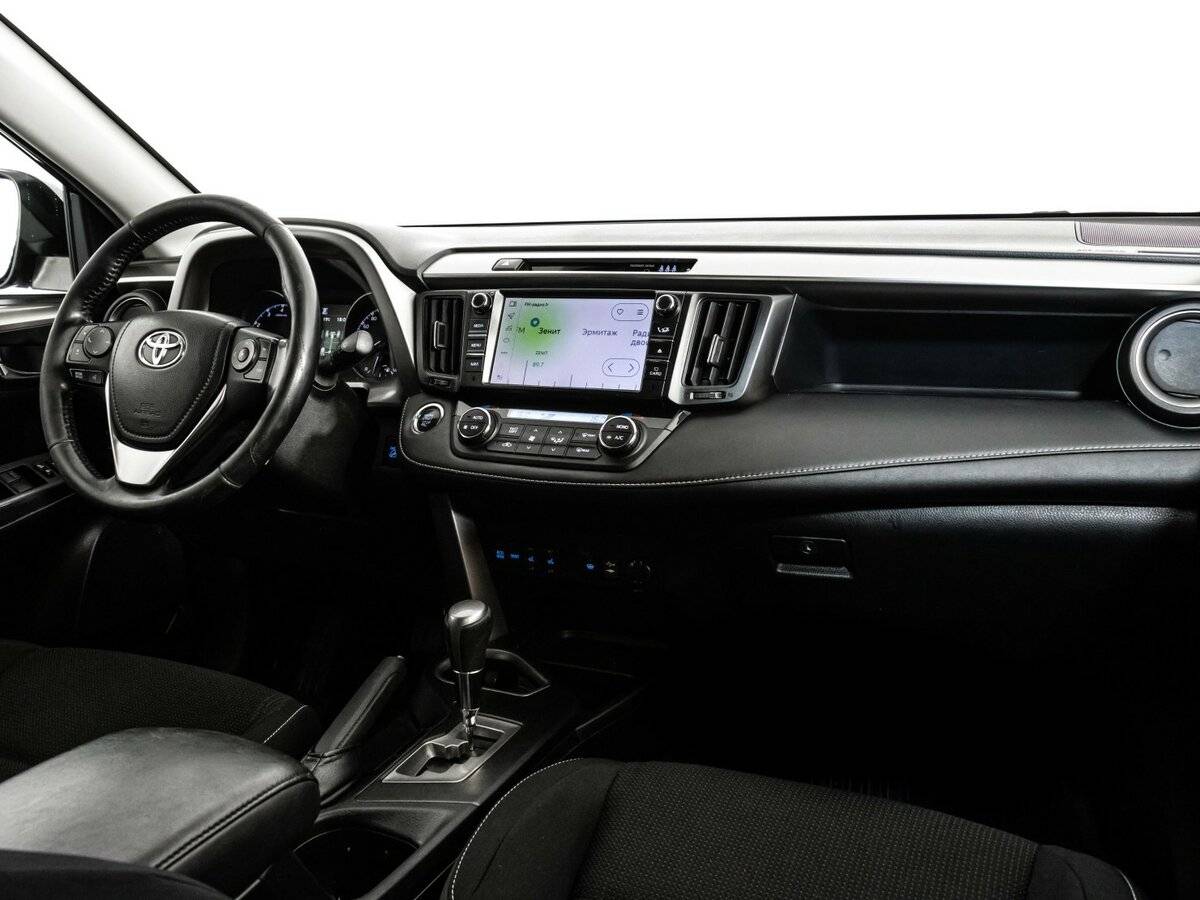 Купить Toyota RAV4 с пробегом. Фото: #8