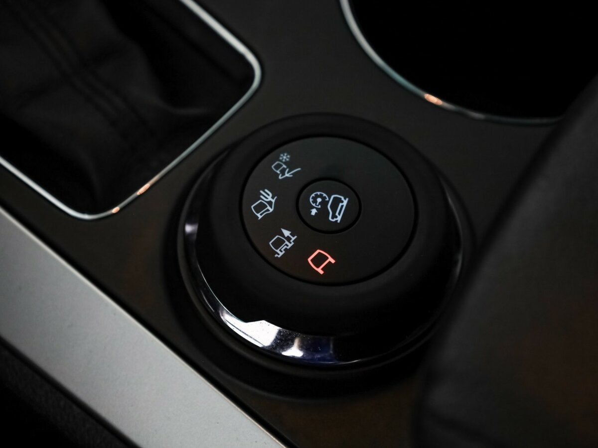 Купить Ford Explorer с пробегом. Фото: #20