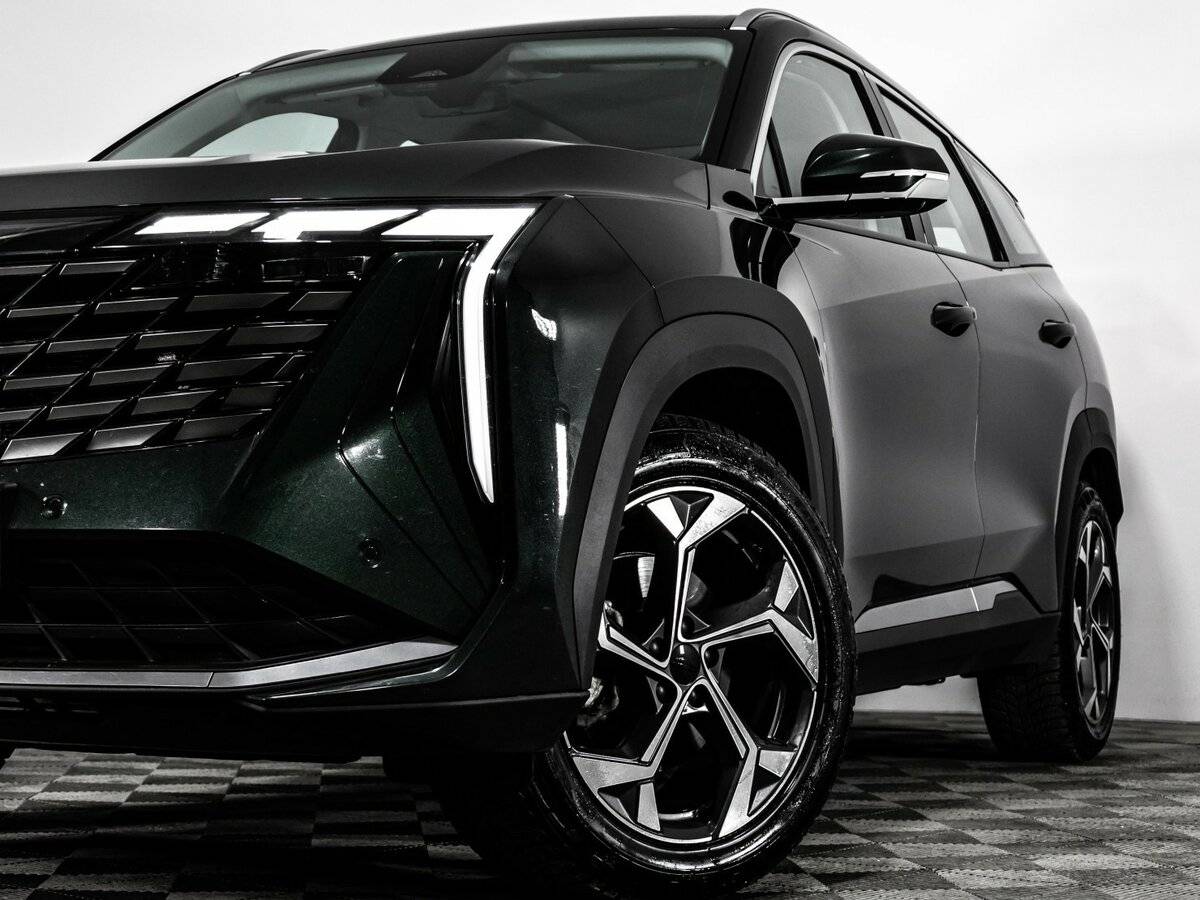 Купить Geely Atlas с пробегом. Фото: #1