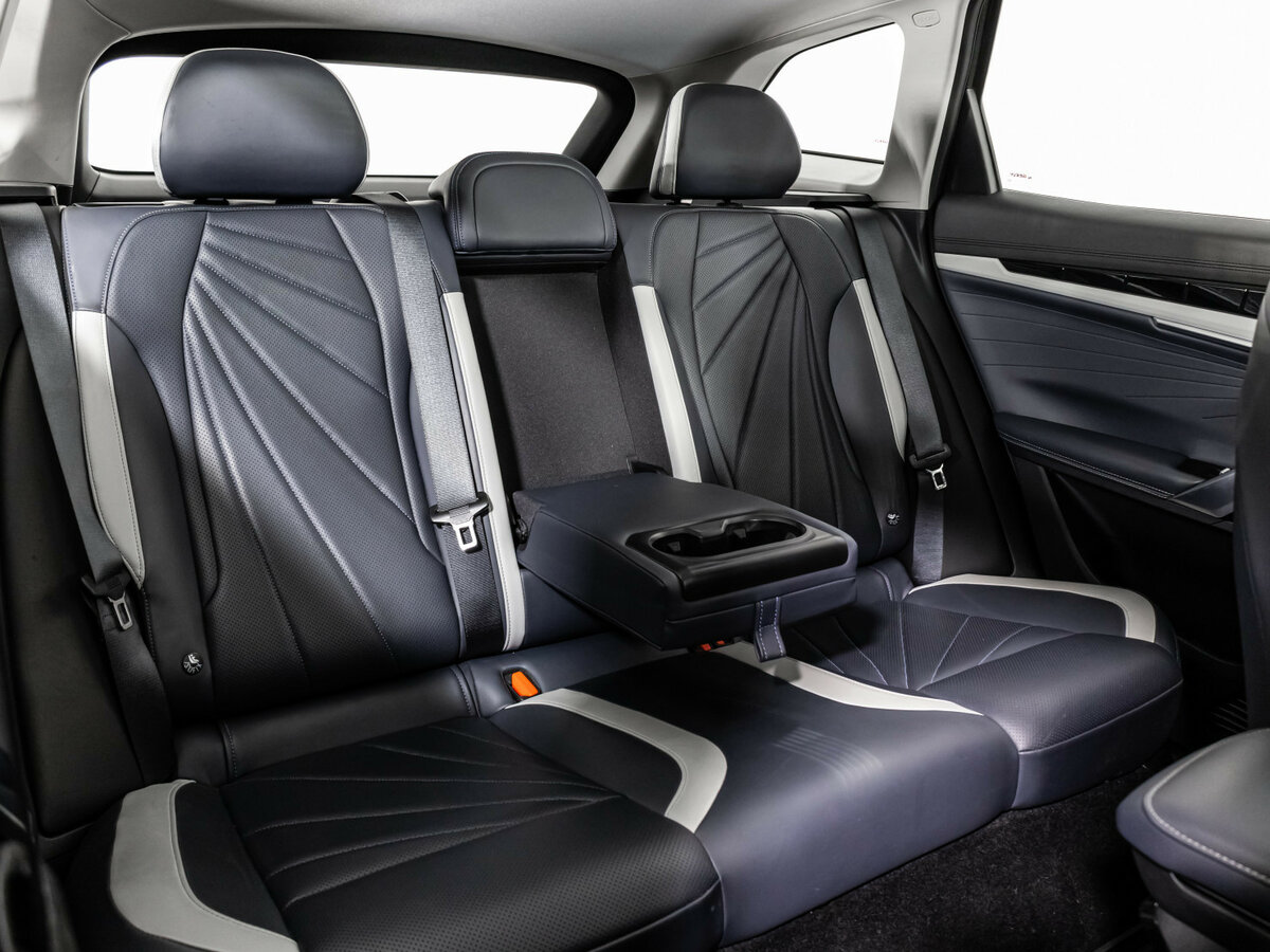 Купить Geely Atlas с пробегом. Фото: #19