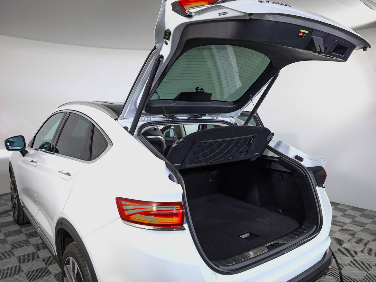 Купить Geely Tugella с пробегом. Фото: #33