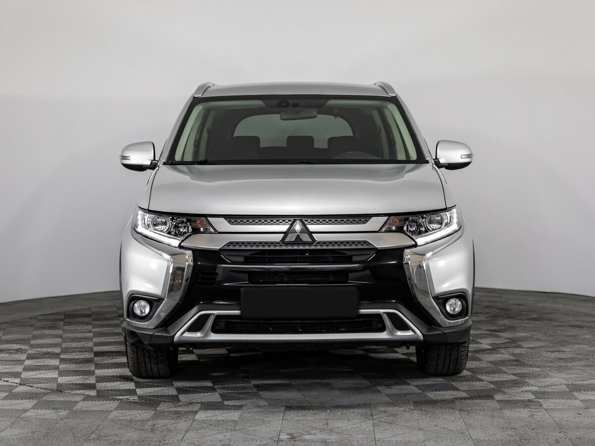 Купить Mitsubishi Outlander с пробегом. Фото: #1