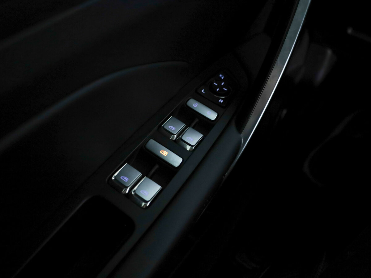 Купить Geely Atlas Pro с пробегом. Фото: #1