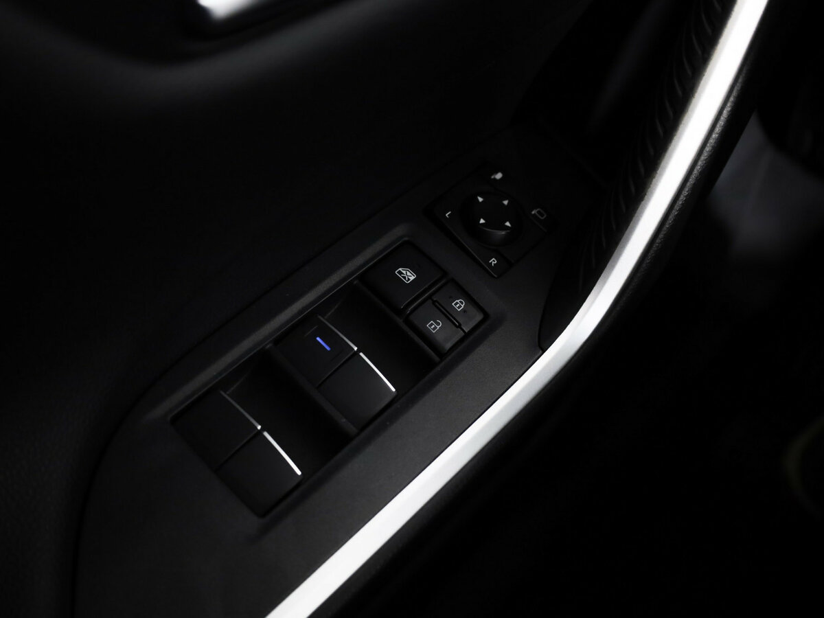 Купить Toyota RAV4 с пробегом. Фото: #24