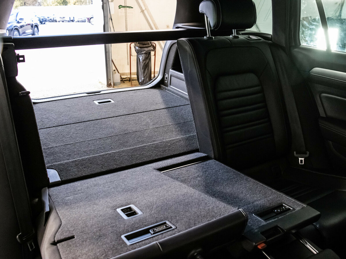 Купить Volkswagen Passat с пробегом. Фото: #27