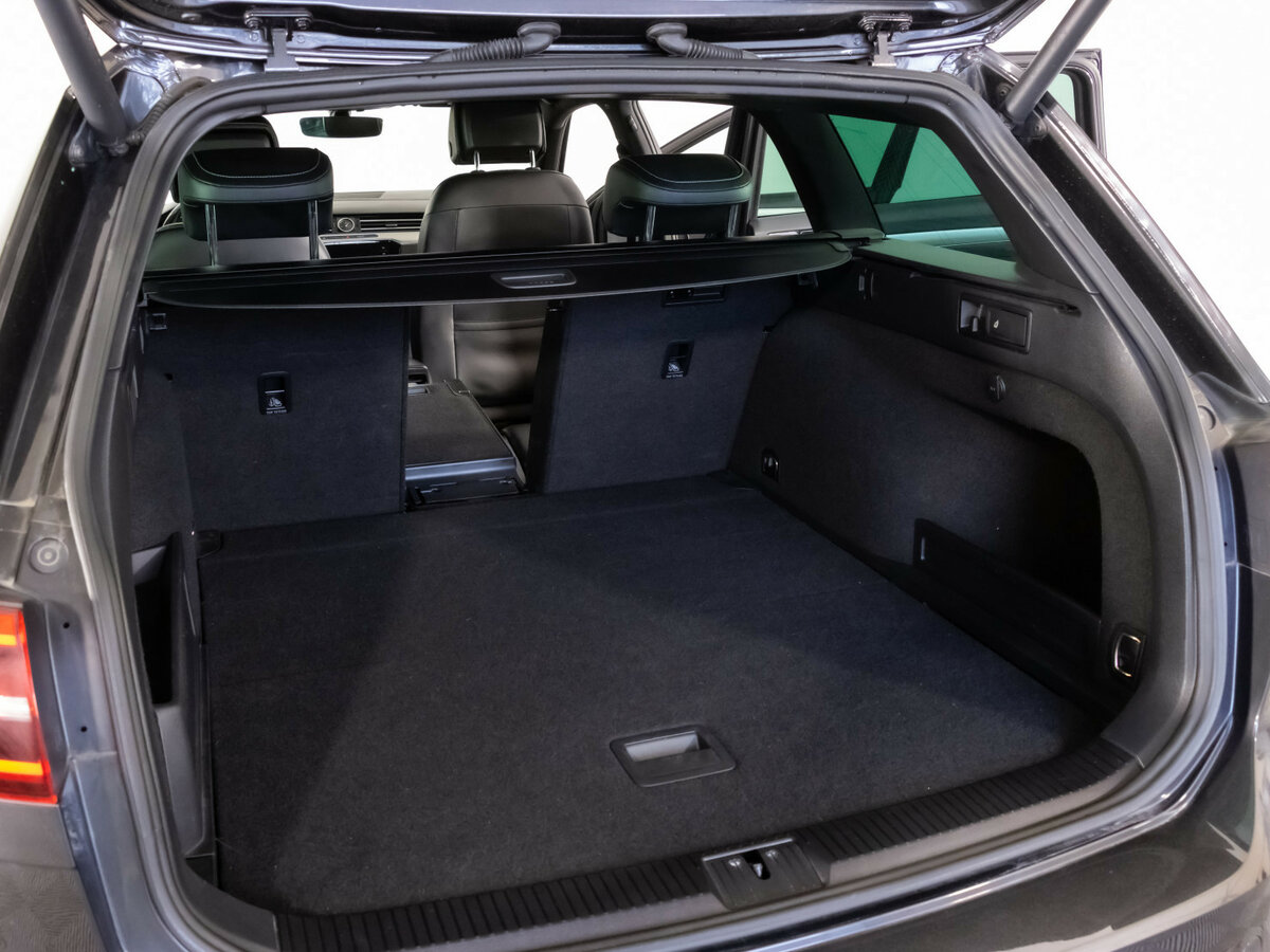 Купить Volkswagen Passat с пробегом. Фото: #29