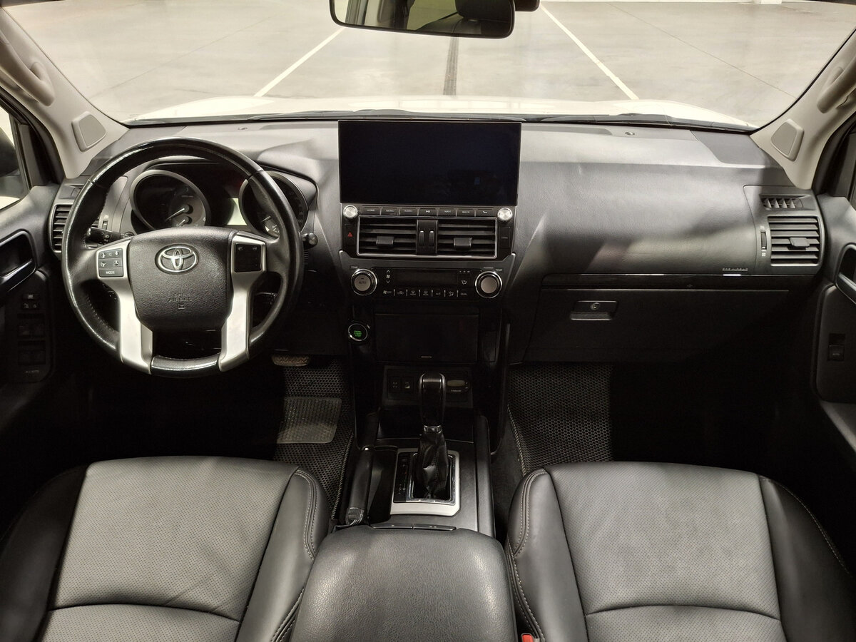 Купить Toyota Land Cruiser Prado с пробегом. Фото: #10