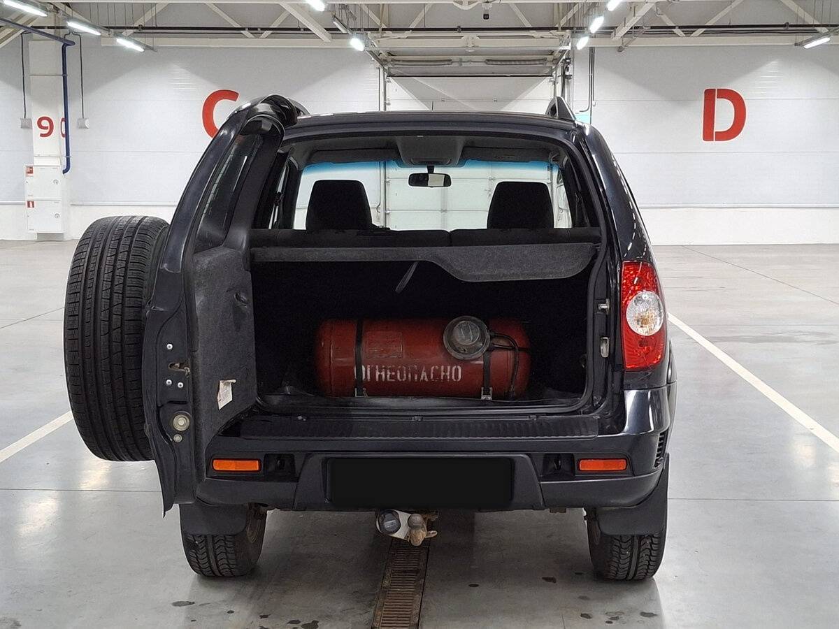 Купить Chevrolet Niva с пробегом. Фото: #9