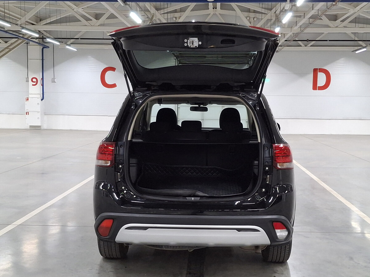 Купить Mitsubishi Outlander с пробегом. Фото: #9