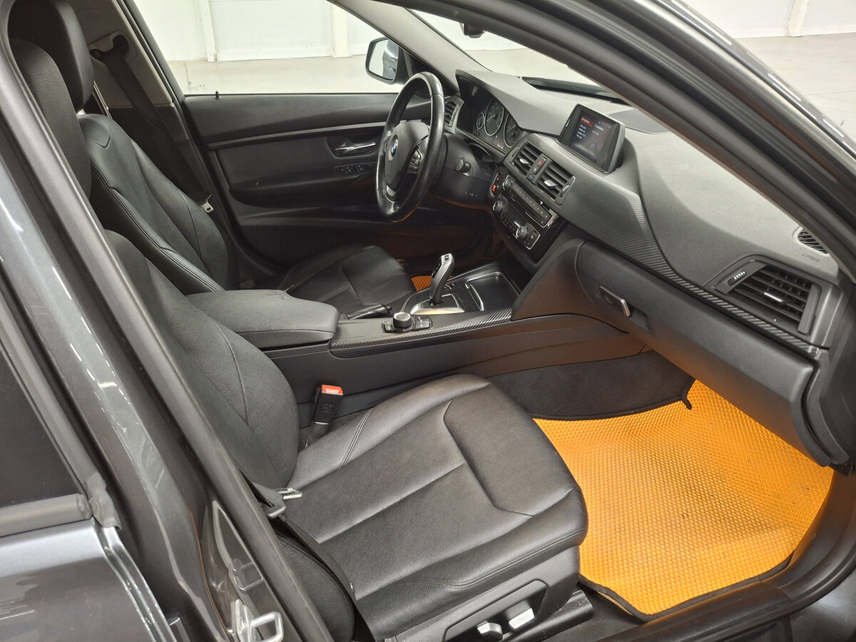 Купить BMW 3 серии с пробегом. Фото: #9