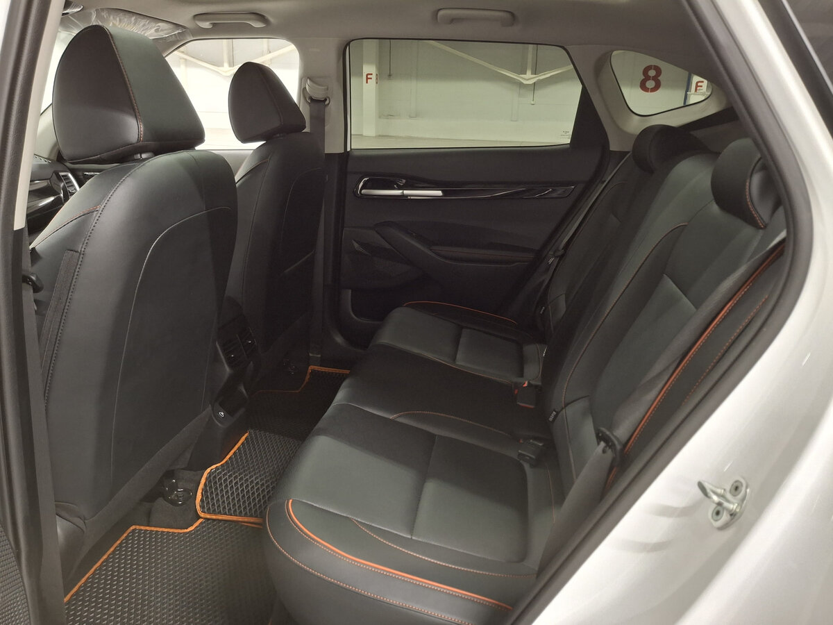 Купить Kia Seltos с пробегом. Фото: #11