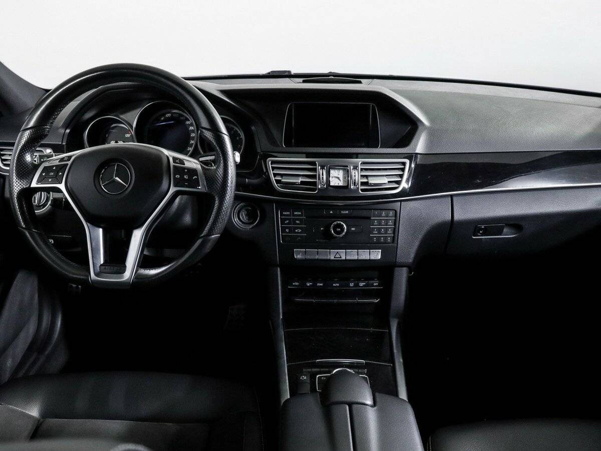 Купить Mercedes-Benz E-Класс с пробегом. Фото: #9