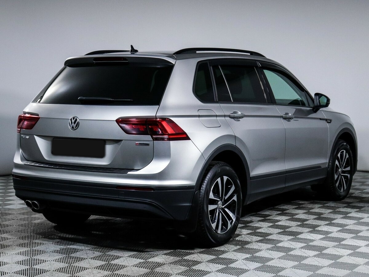 Купить Volkswagen Tiguan с пробегом. Фото: #3