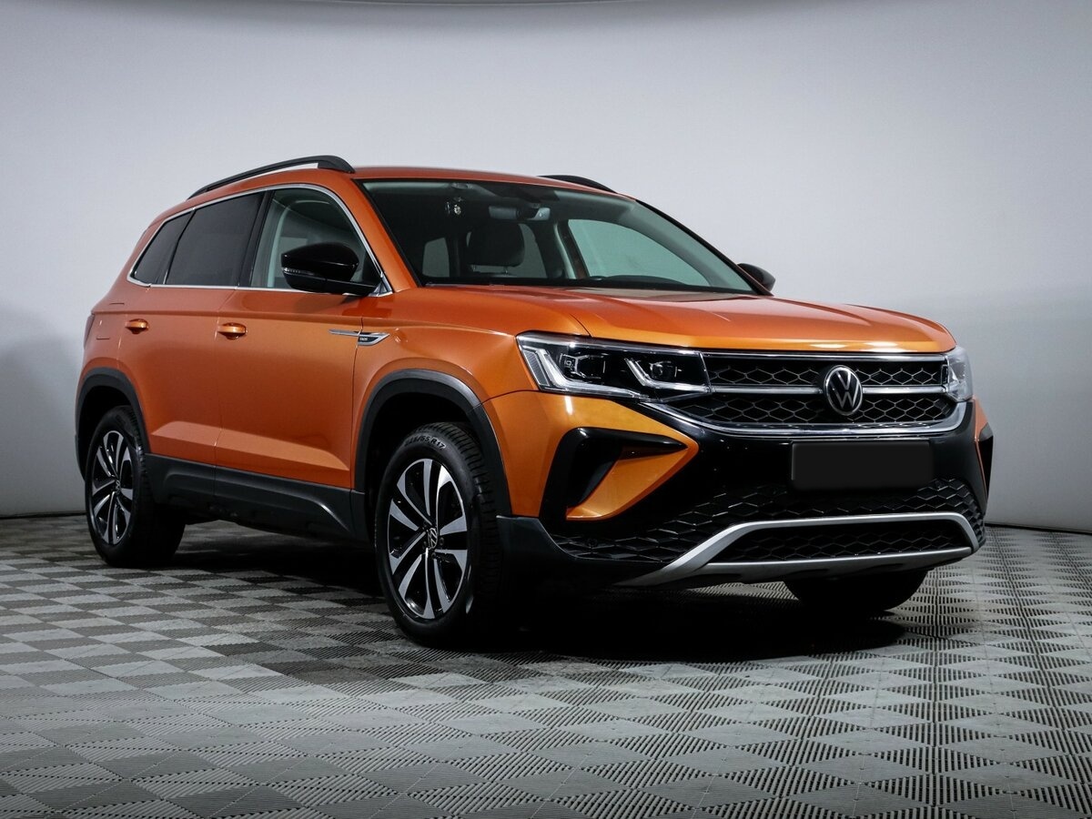 Купить Volkswagen Taos с пробегом. Фото: #2
