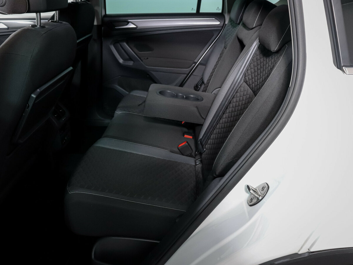 Купить Volkswagen Tiguan с пробегом. Фото: #9