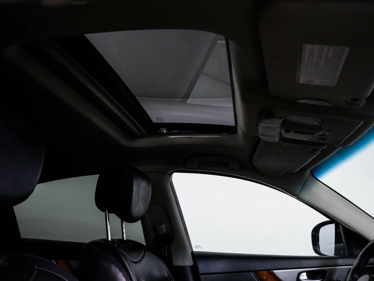 Купить Infiniti FX с пробегом. Фото: #14