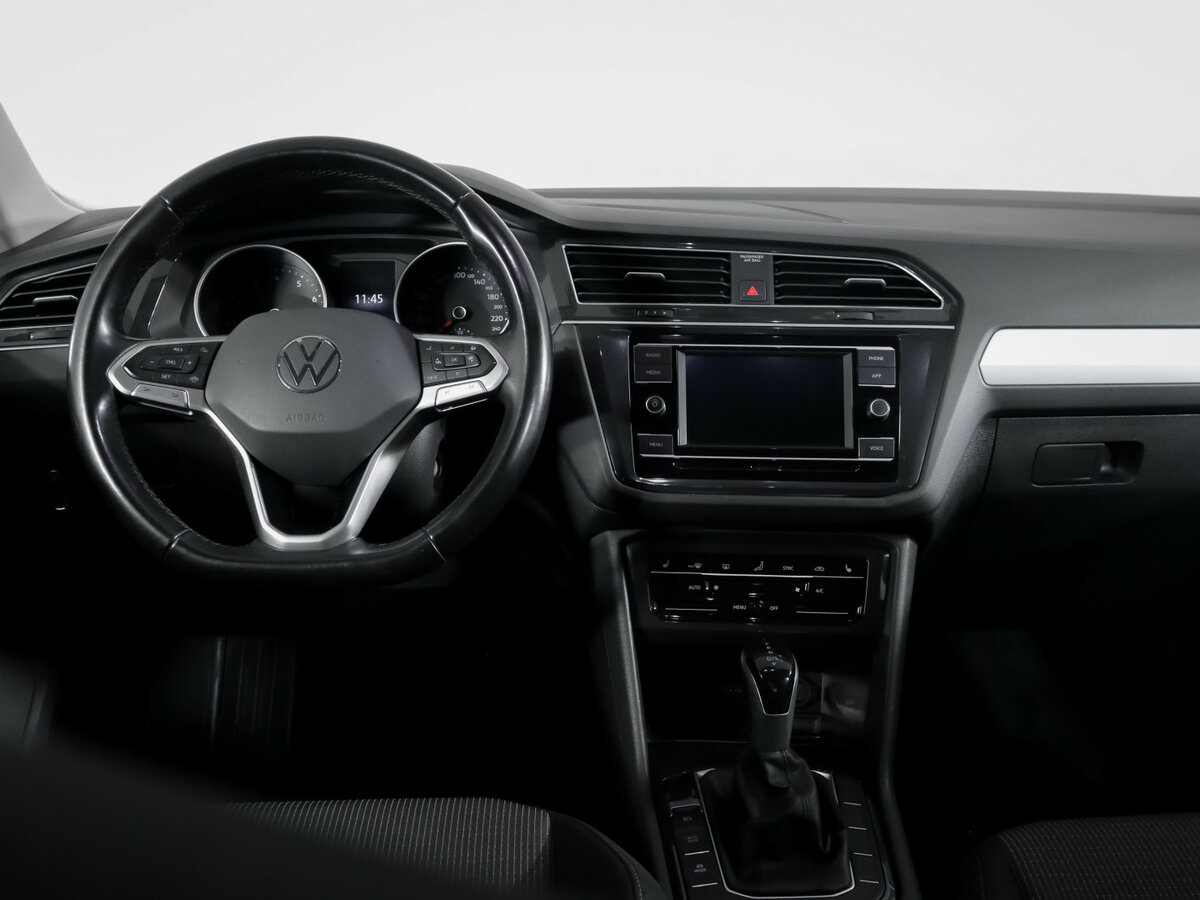 Купить Volkswagen Tiguan с пробегом. Фото: #11