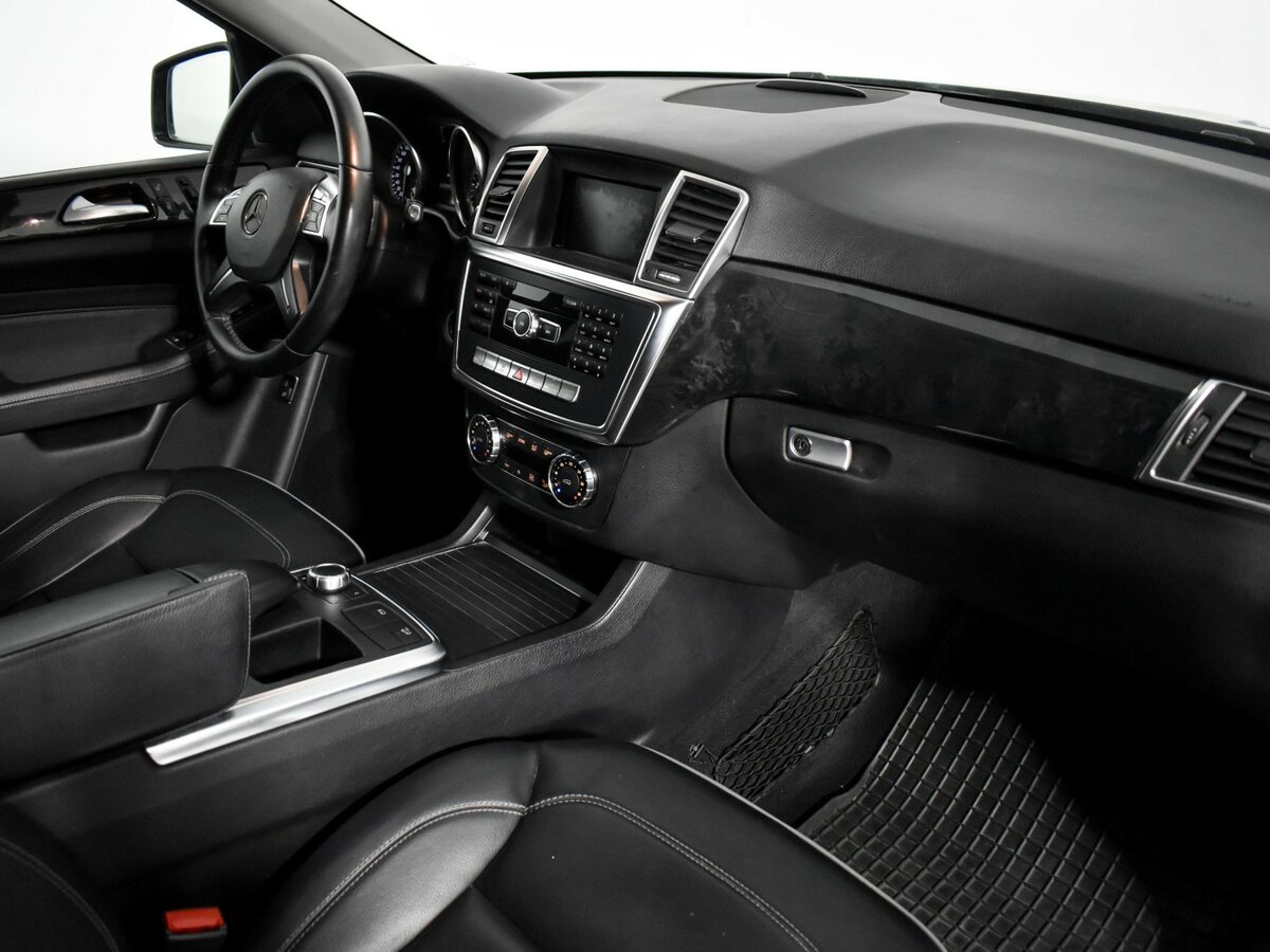 Купить Mercedes-Benz M-Класс с пробегом. Фото: #10