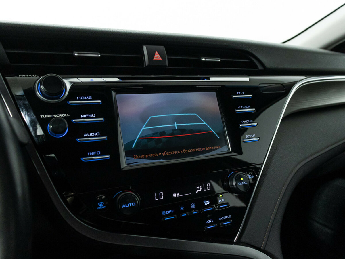 Купить Toyota Camry с пробегом. Фото: #13