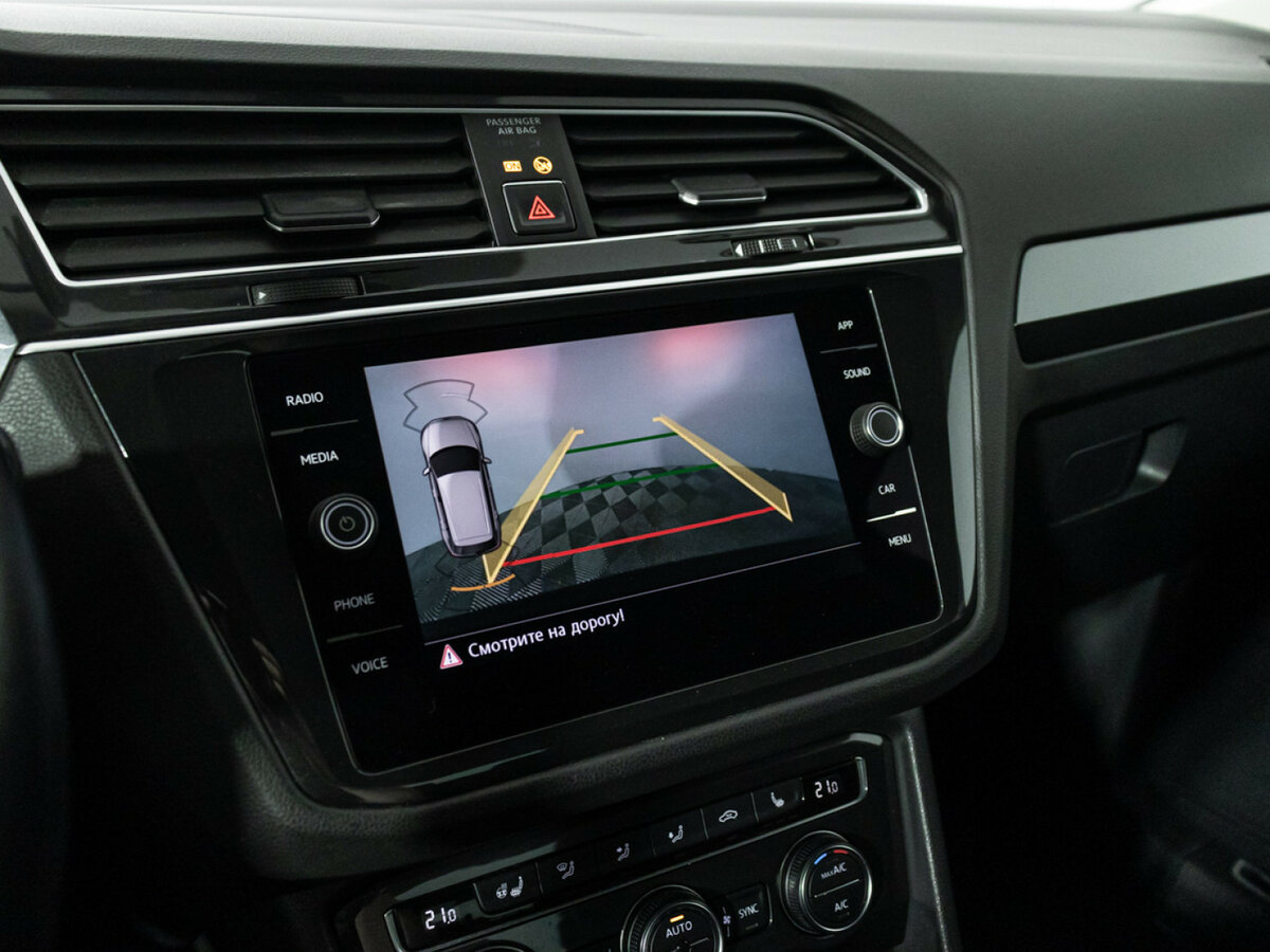 Купить Volkswagen Tiguan с пробегом. Фото: #13