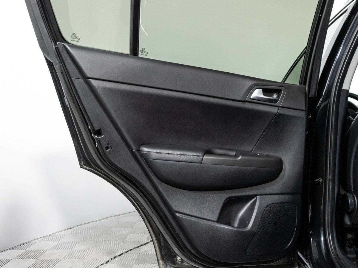 Купить Kia Sportage с пробегом. Фото: #24