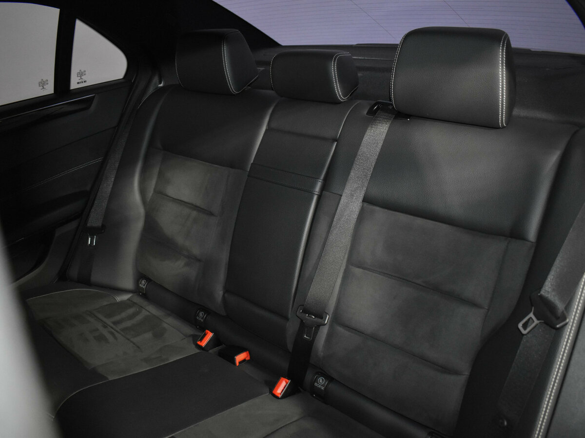 Купить Mercedes-Benz E-Класс с пробегом. Фото: #9