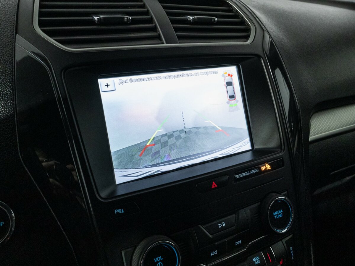 Купить Ford Explorer с пробегом. Фото: #13