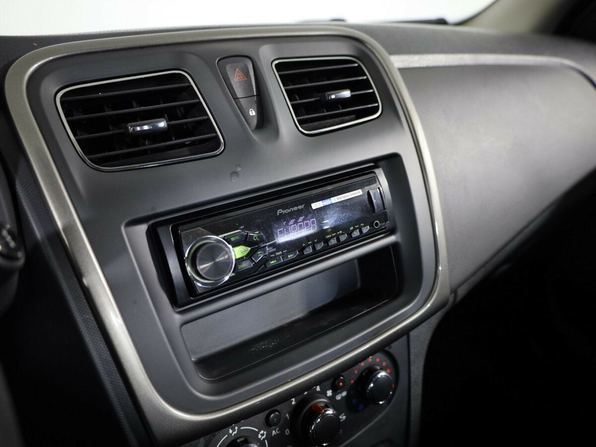 Продажа Б/У Рено Логан. Фото: #17