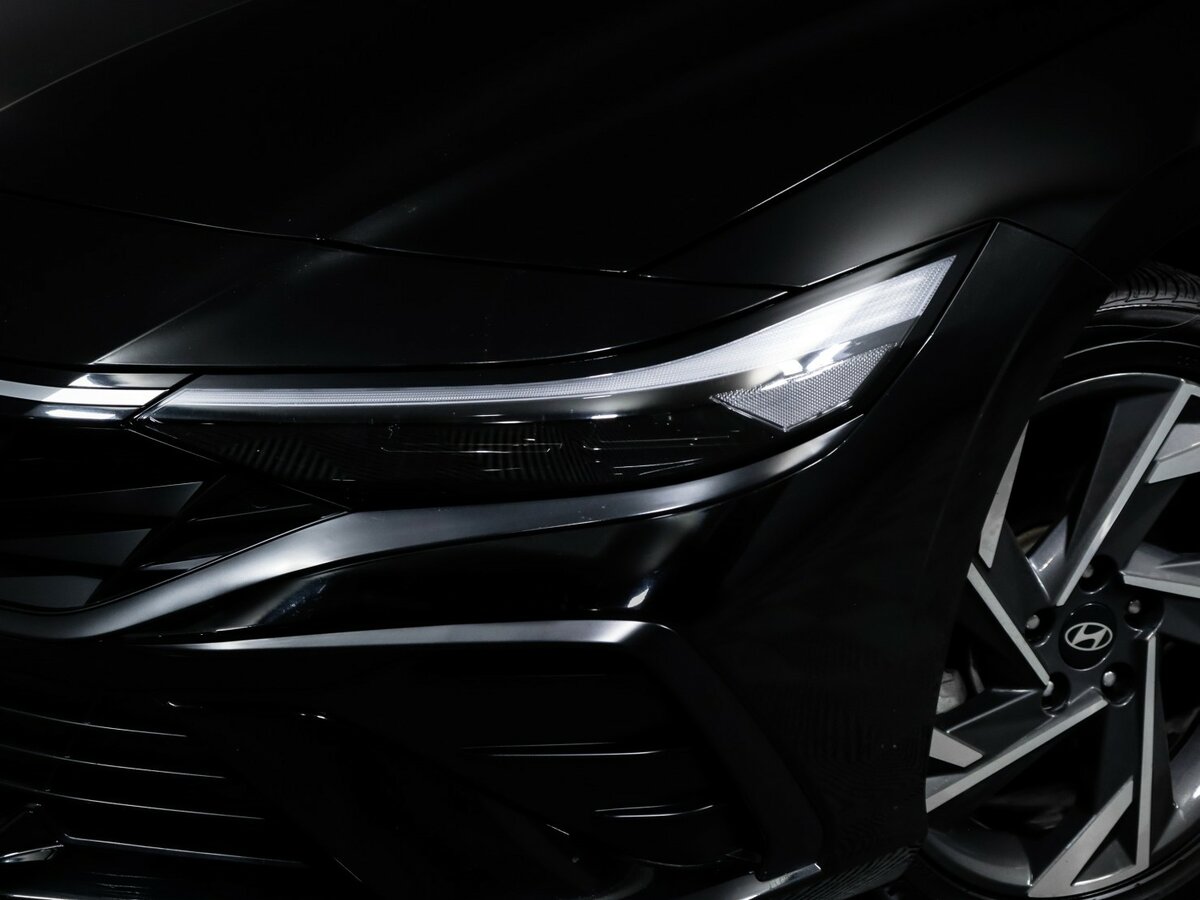 Купить Hyundai Elantra с пробегом. Фото: #12