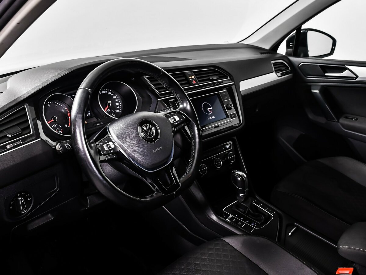 Купить Volkswagen Tiguan с пробегом. Фото: #9