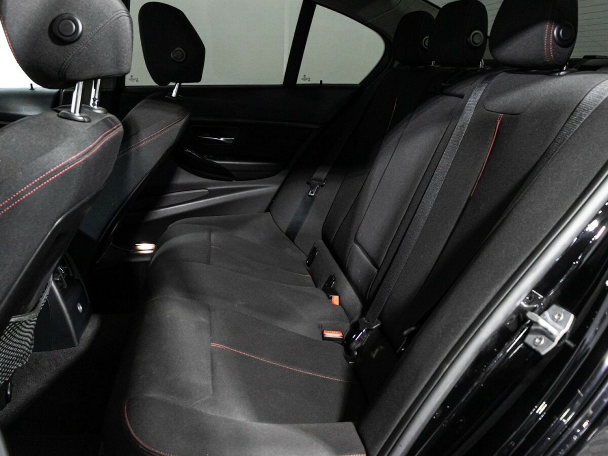 Купить BMW 3 серии с пробегом. Фото: #8