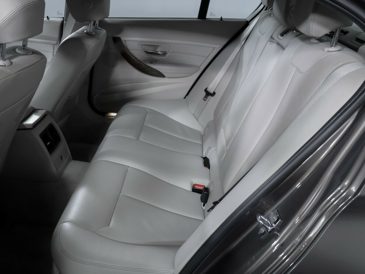 Купить BMW 3 серии с пробегом. Фото: #7